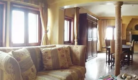Secret Royal View *