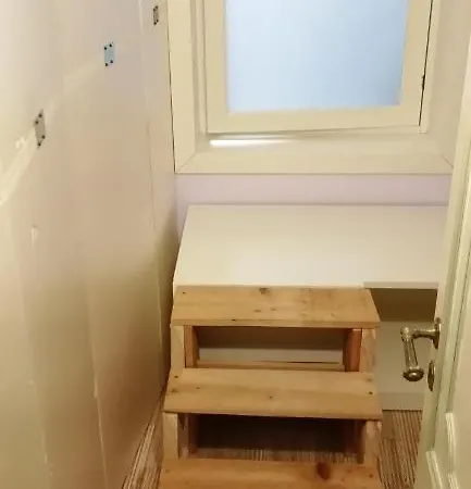 Secret Royal View