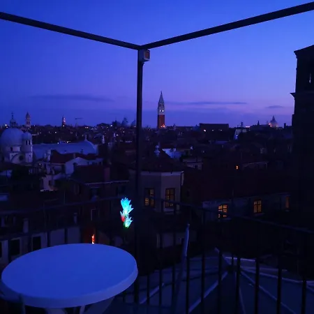 Secret Royal View